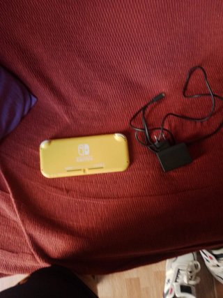Nintendo Switch Lite Amarilla