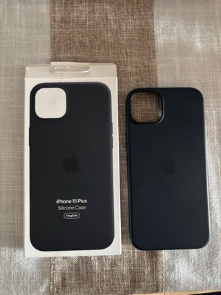 Funda iPhone 15 Plus Original Negra MagSafe