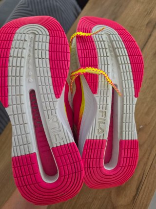 Zapatillas Fila Mujer Rosa y Amarillo