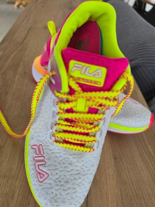 Zapatillas Fila Mujer Rosa y Amarillo