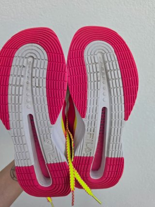 Zapatillas Fila Mujer Rosa y Amarillo