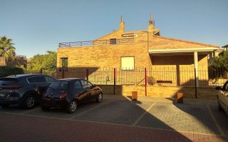 Casa adosada en alquiler en Montecanal en Zaragoza