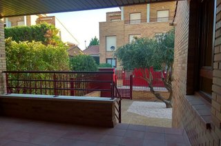 Casa adosada en alquiler en Montecanal en Zaragoza