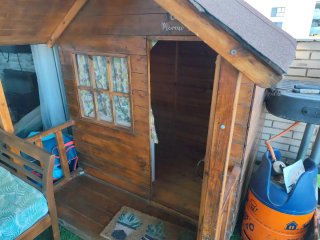 Casita de madera para niños