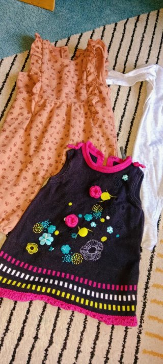 Conjunto bebé niña body y pantalón vaquero