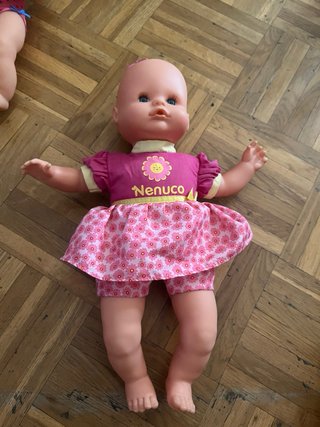 Lote de muñecas Nenuco y accesorios