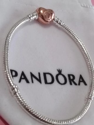 Pulsera Pandora Moments cierre corazón