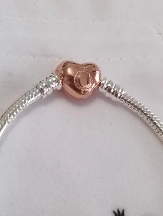 Pulsera Pandora Moments cierre corazón