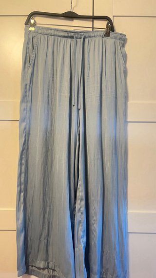 Pantalón largo Stradivarius verde claro Talla XL