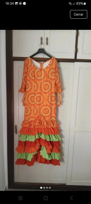 Vestido de flamenca naranja y verde
