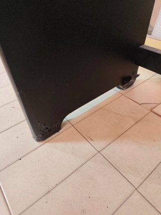Escritorio sencillo de madera