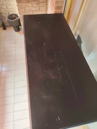 Escritorio sencillo de madera