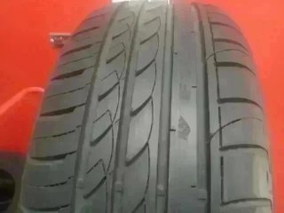 225 55 R17 101W Rockstone CASI SIN USO