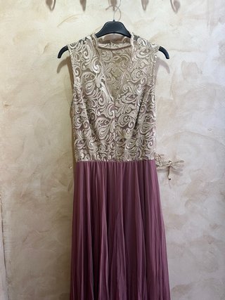 Vestido de fiesta largo dorado y rosa