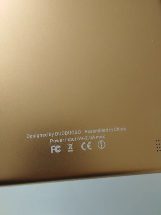 Tablet Blanca y Dorada