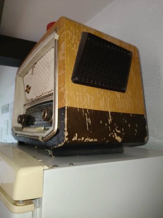 Radio Antigua Madera y Negro