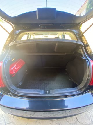 Toyota Auris 2011