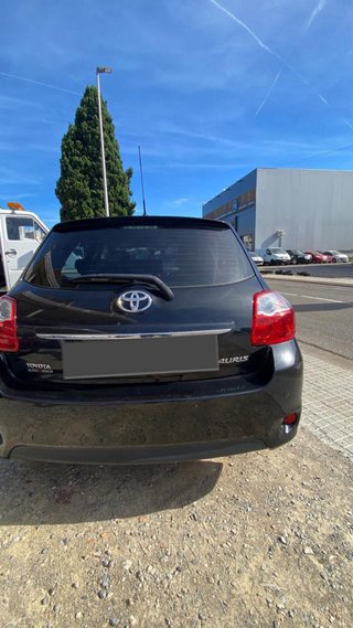Toyota Auris 2011