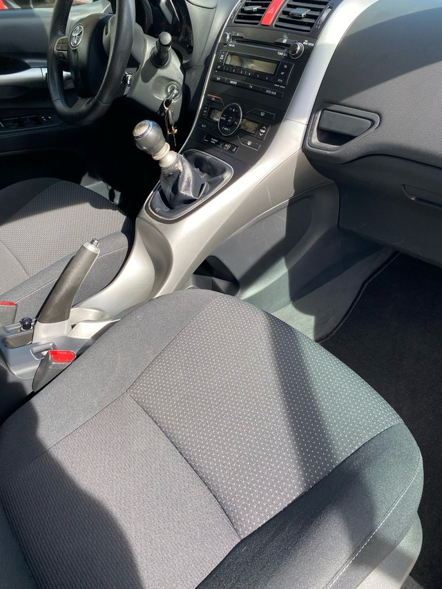 Toyota Auris 2011