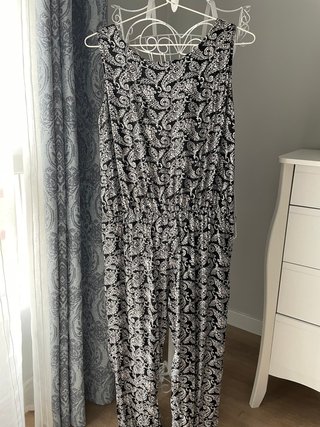 Mono estampado blanco y negro talla 42