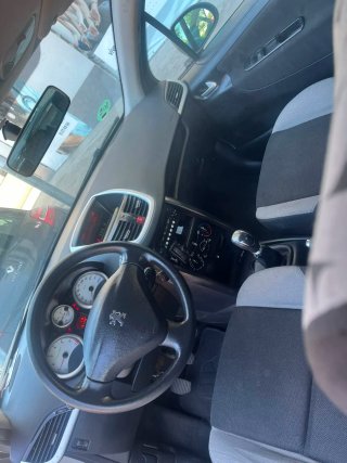 Peugeot 207 2007 151.000 kilómetros