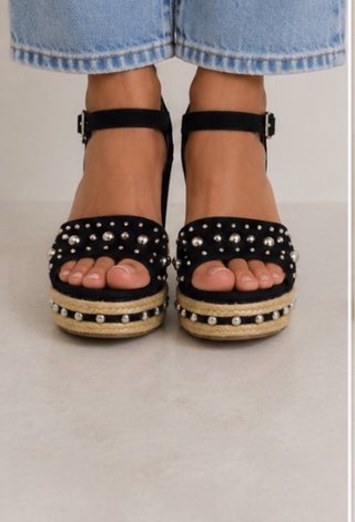 Sandalias cuña esparto negras tachuelas 40