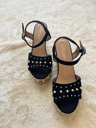 Sandalias cuña esparto negras tachuelas 40