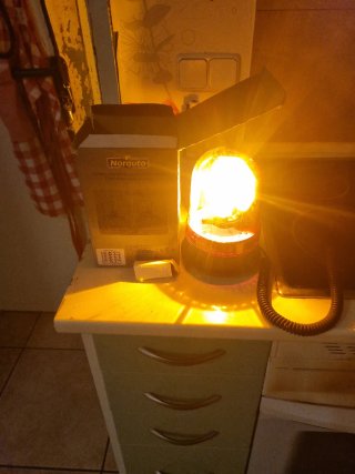 Luz giratoria naranja Norauto