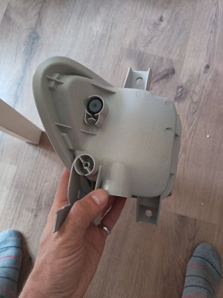 Luz parachoques trasero Toyota Rav4 (R) 05-12