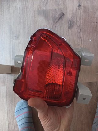 Luz parachoques trasero Toyota Rav4 (R) 05-12