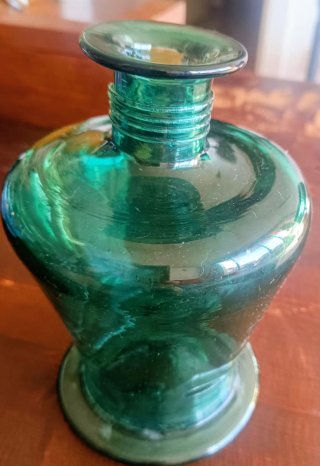 Jarrón vidrio soplado artesanal verde