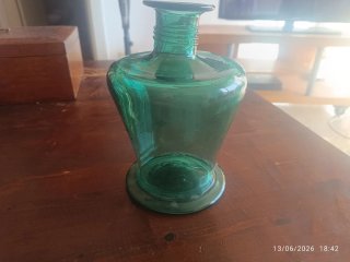 Jarrón vidrio soplado artesanal verde