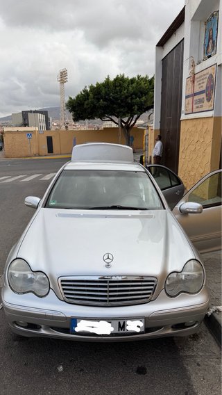 Mercedes-Benz C240 2000
