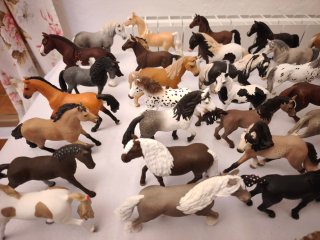Caballos Schleich. Precio unitario