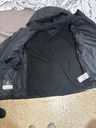Chaqueta Jordan Negra con Capucha