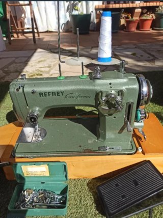 Máquina de coser REFREY Transforma