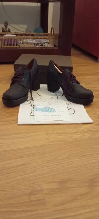 Zapatos mujer Chie Mihara Marrón Talla 40con bolsa