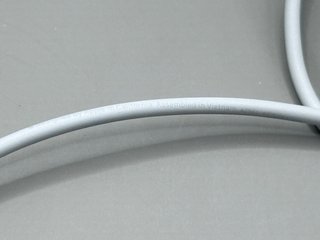 Cargador Apple 18W A1692 + Cable Lightning A2561