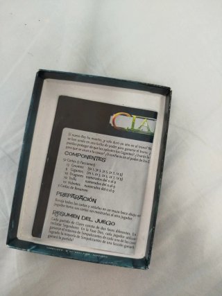 Juego de cartas Claim 2