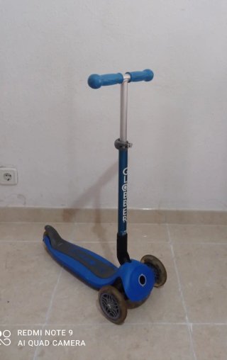 Patín 3 ruedas infantil azul