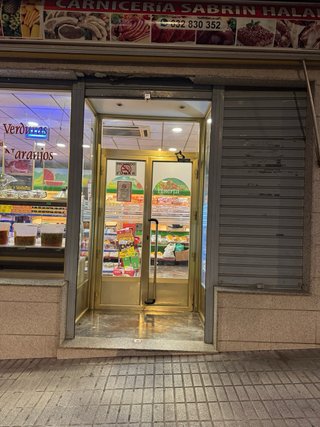 Carnicería en traspaso – Negocio funcionando y con