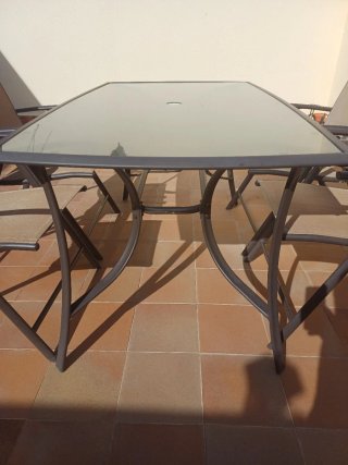 Mesa y 4 Sillas Jardín Cristal Metal