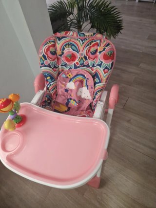 Trona infantil rosa con estampado tuc tuc