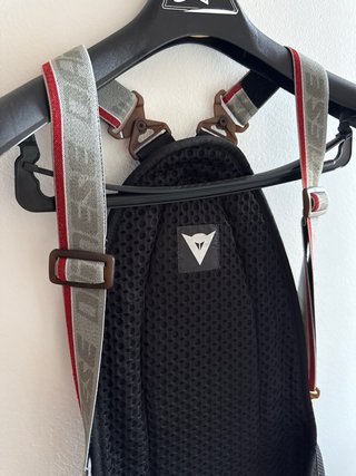 Espaldera Dainese