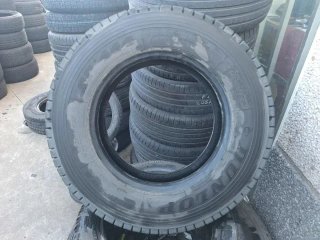 215 75 R17.5 Dunlop - 1 neumático camión