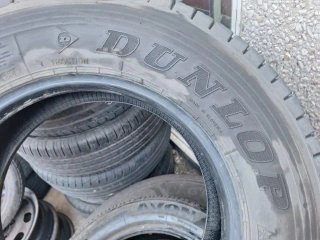 215 75 R17.5 Dunlop - 1 neumático camión