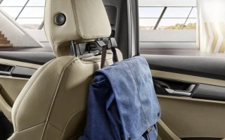 Adaptador y gancho Skoda Smart Holder