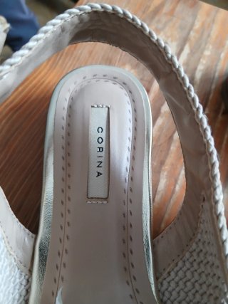 Zapatos CORINA dorados mujer
