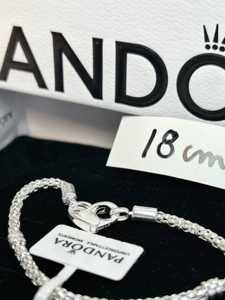 Pulsera Pandora Corazón Plata 18cm hearts claps
