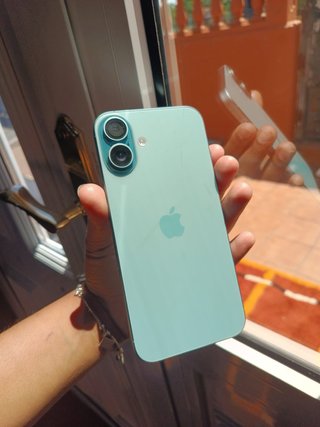 iPhone 16 Plus Verde agua Como nuevo  Tengo caja